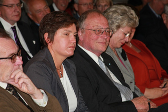 Irmagard Badura und Hans Schöbel mit Frau im Auditorium, Festakt LVKM